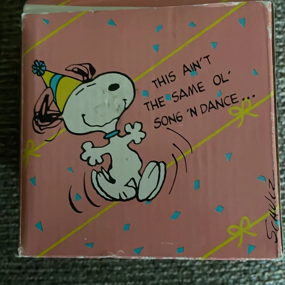 Willitts Design Vintage Snoopy Mug Peanuts Dancing Happy Birthday